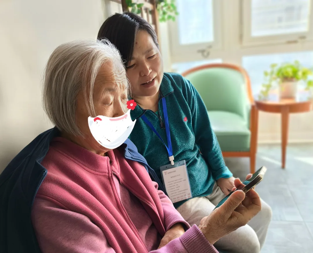 美新路开展“晚缘”项目评估，为老人关怀服务提质